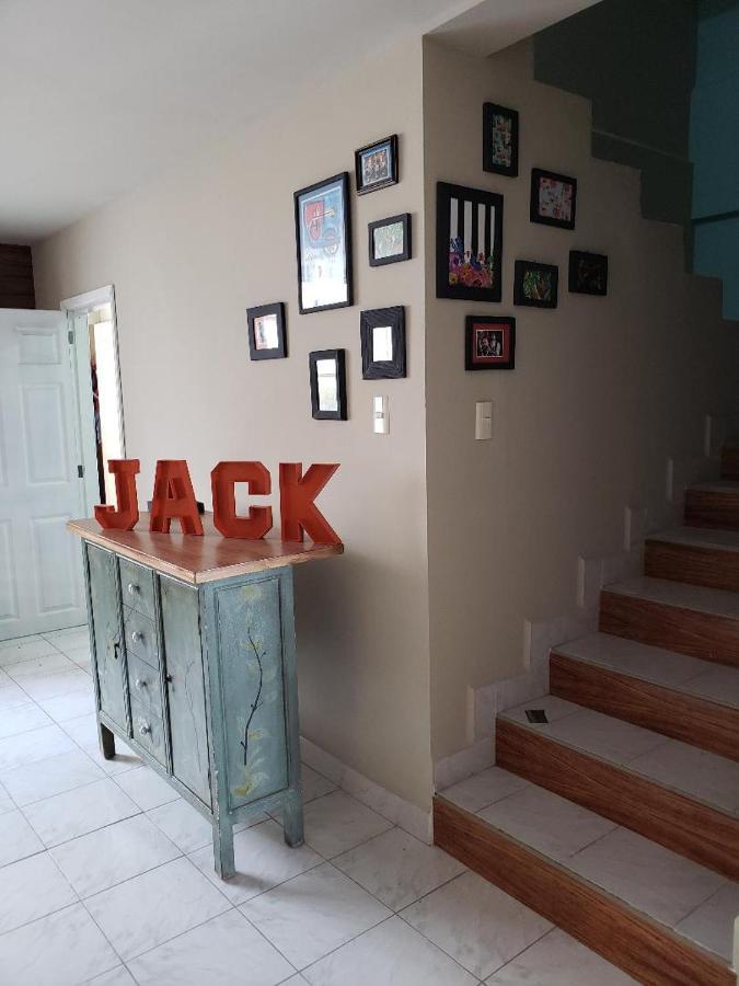 Jack Hostales León Eksteriør bilde